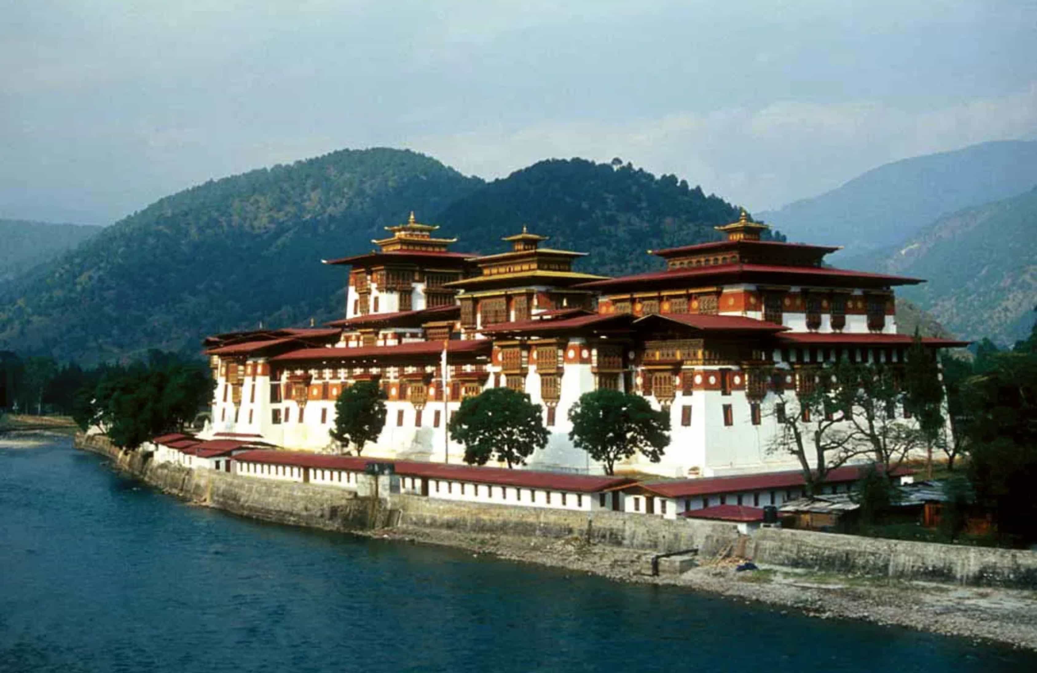 Scenic Journey to Punakha