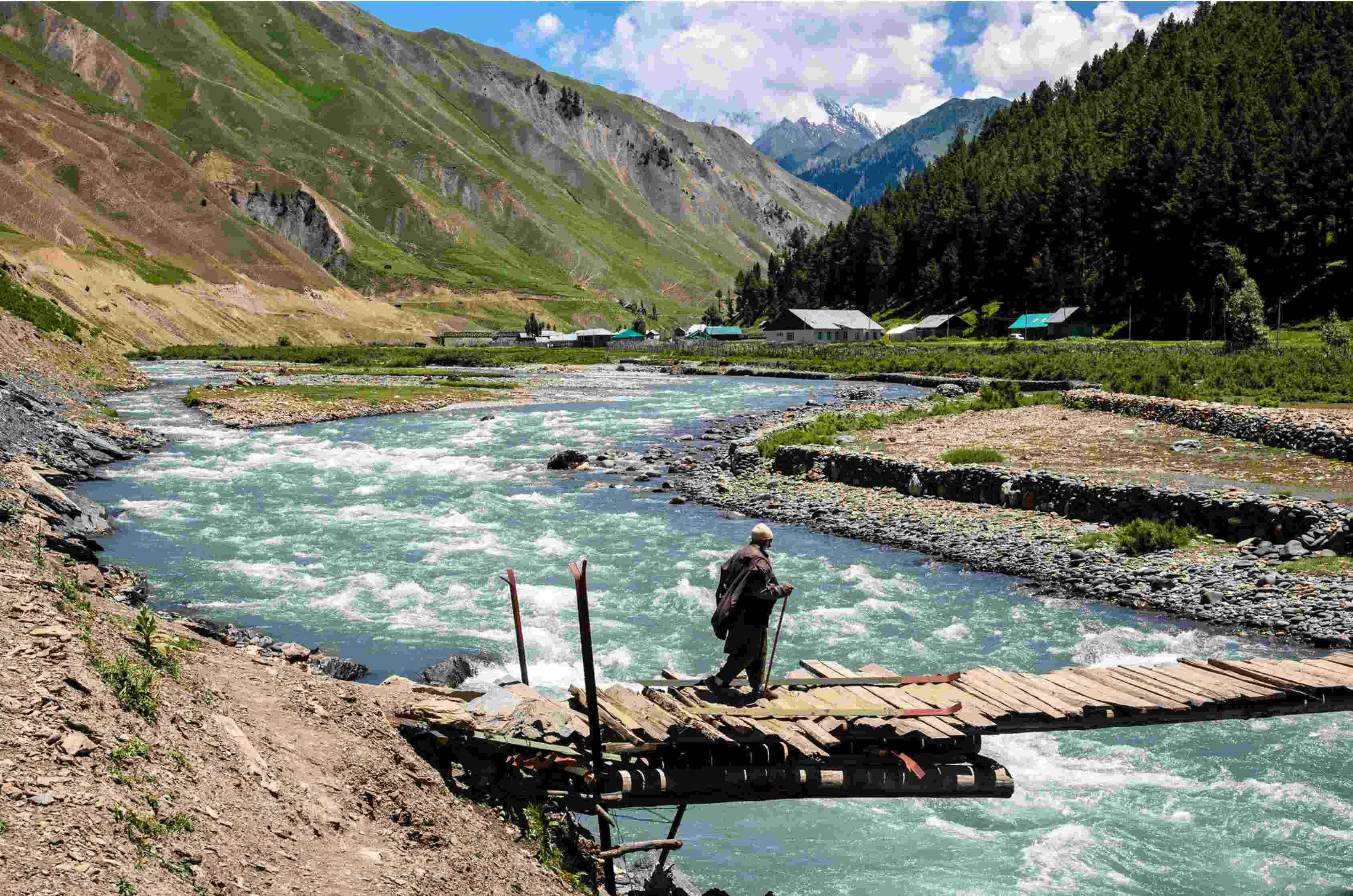 DRIVE TO TULAIL VALLEY – THE LAST FRONTIER