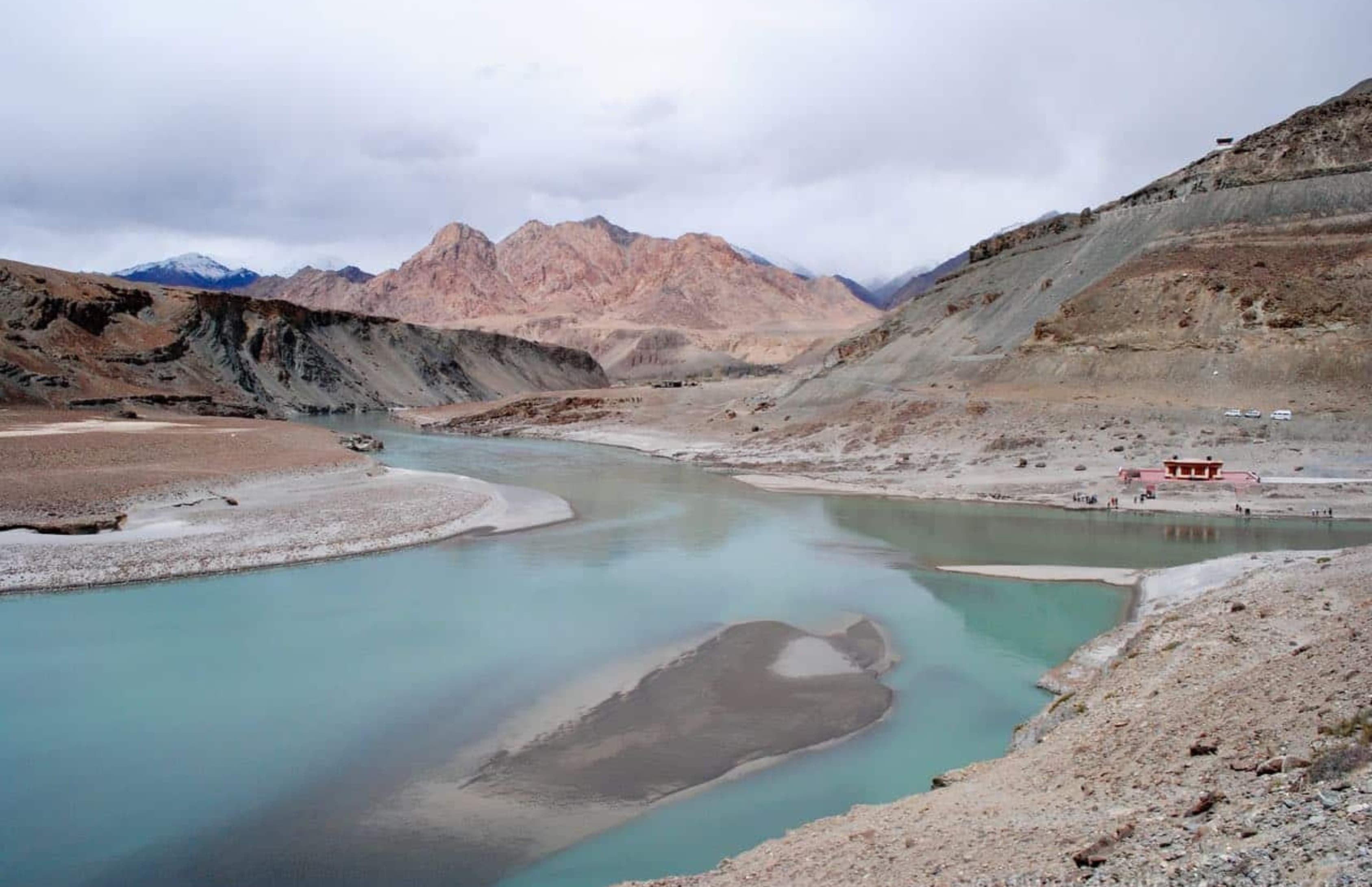 CONQUER UMLING LA – THE WORLD’S HIGHEST MOTORABLE ROAD