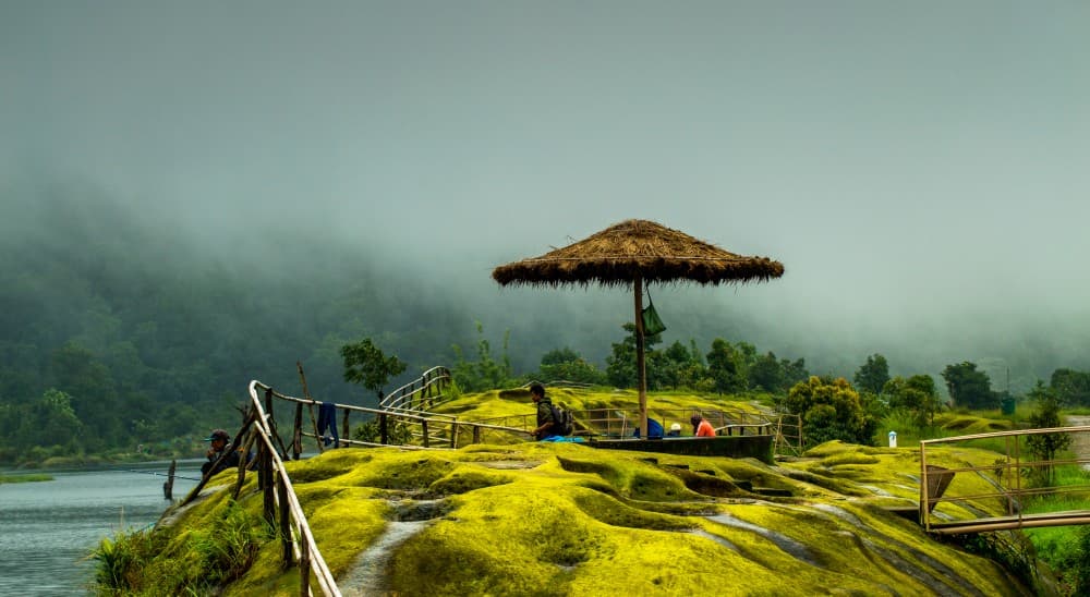 Guwahati to Mawlyngbna – Into the Quiet Green