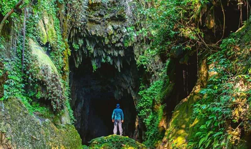 Caving Deep – Mawmluh & Misty Falls
