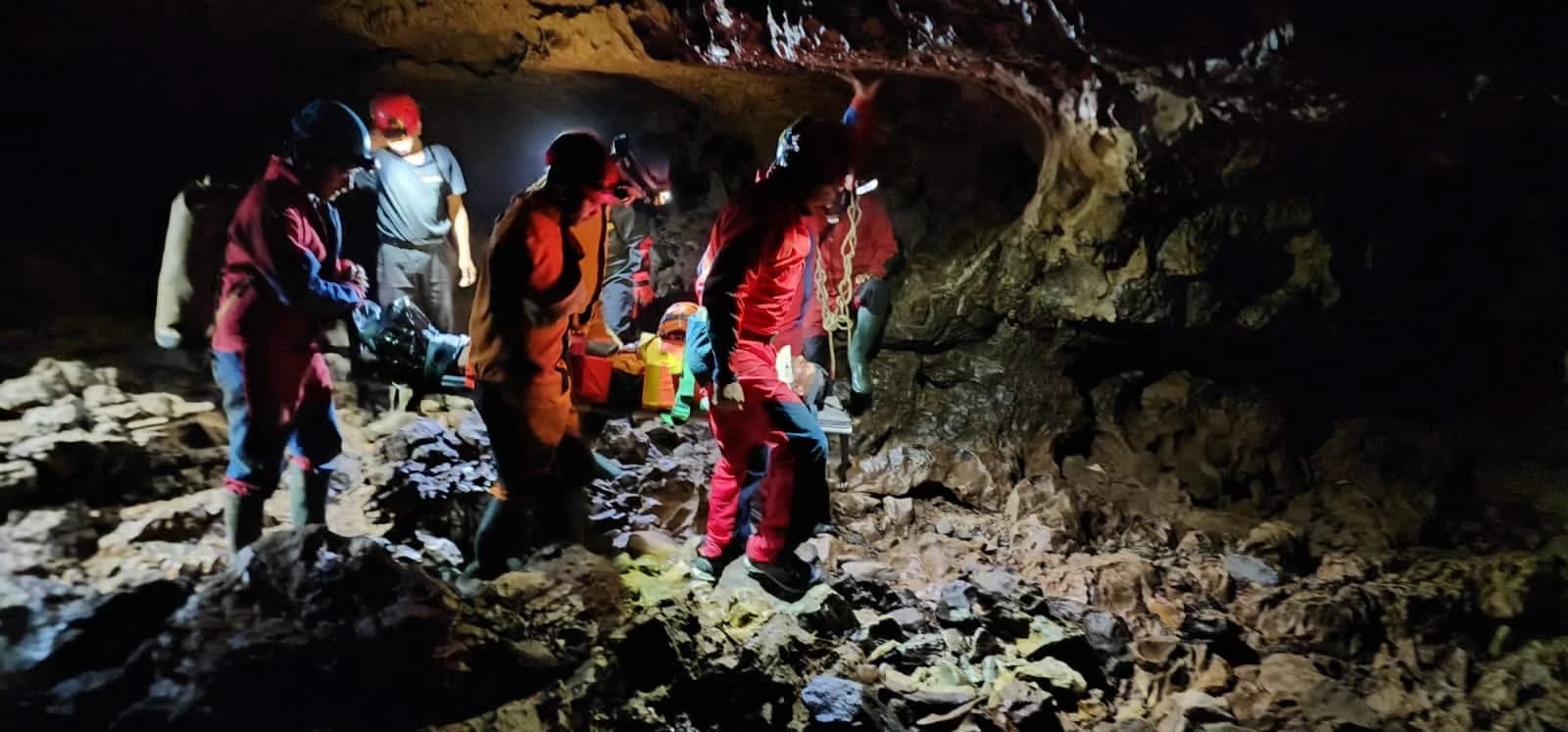 Into the Earth – Mawmluh Cave & Lyngksiar Falls