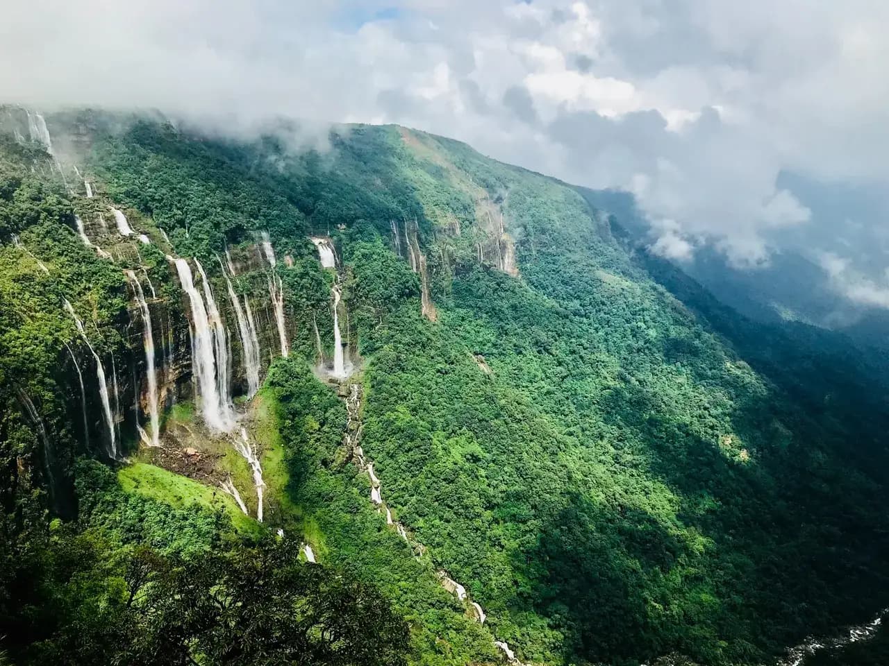 MEGALAYA - 5D / 4N - Forests & Family Bonds – Meghalaya’s Gentle Adventure