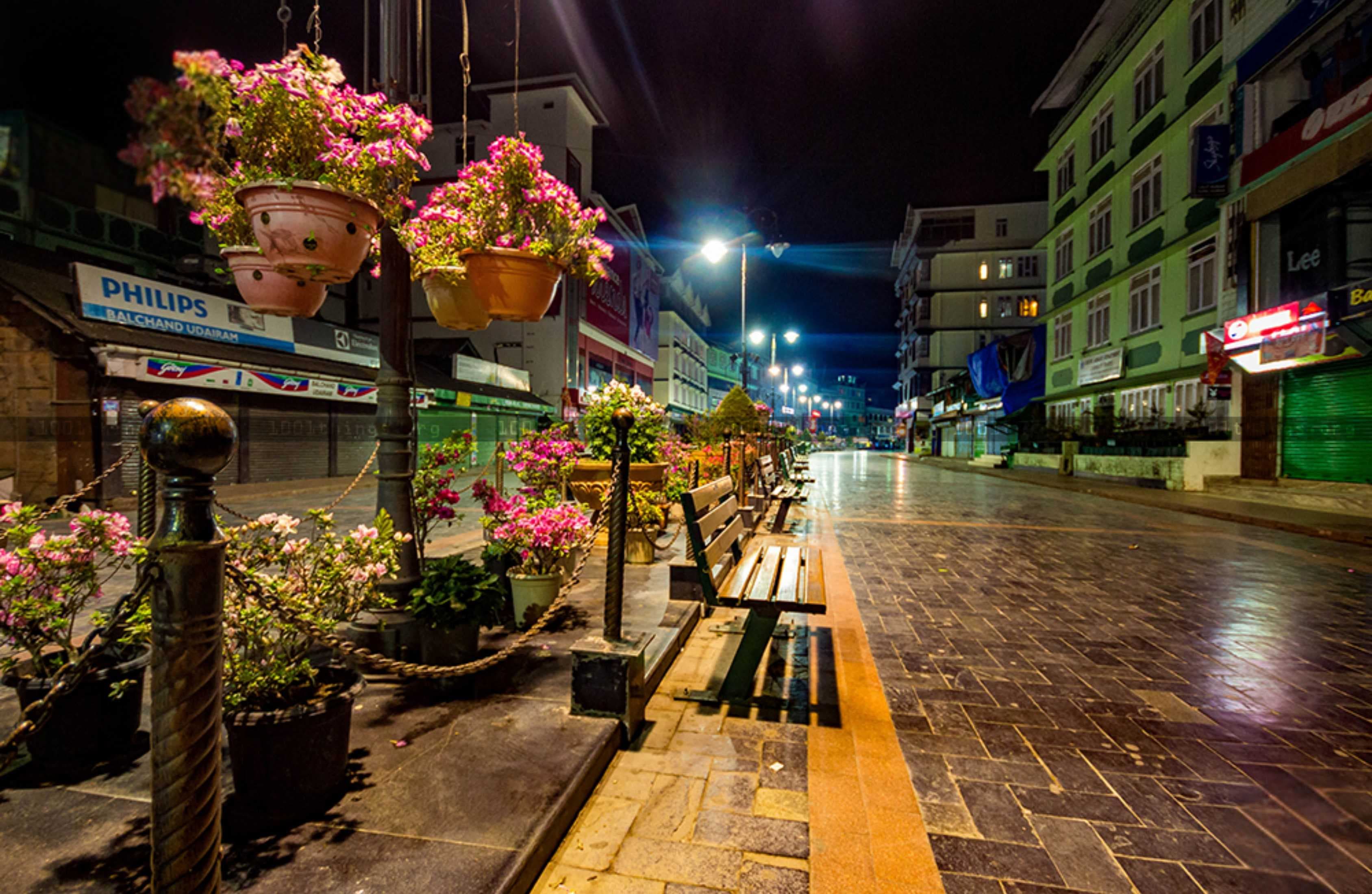 ARRIVAL & EXPLORING MG ROAD